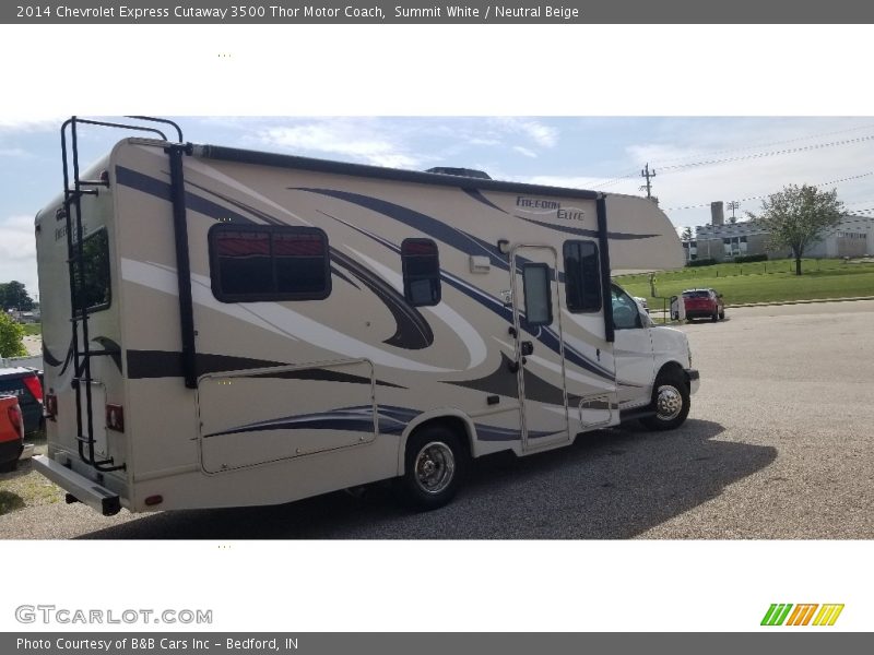  2014 Express Cutaway 3500 Thor Motor Coach Summit White
