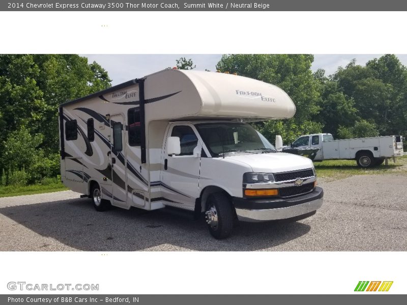  2014 Express Cutaway 3500 Thor Motor Coach Summit White