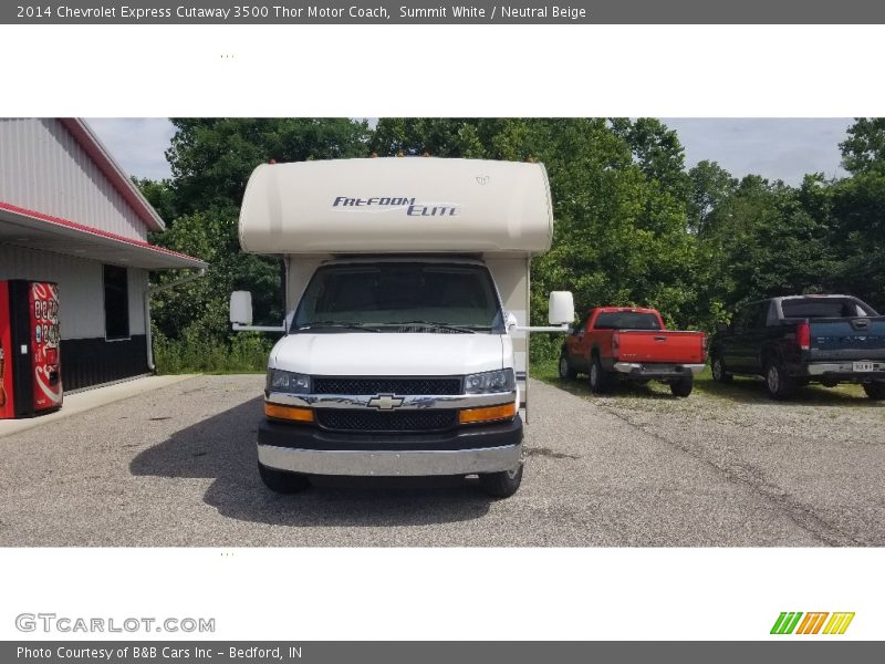 Summit White / Neutral Beige 2014 Chevrolet Express Cutaway 3500 Thor Motor Coach