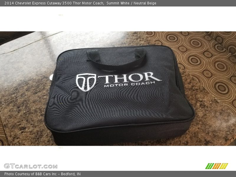 Books/Manuals of 2014 Express Cutaway 3500 Thor Motor Coach