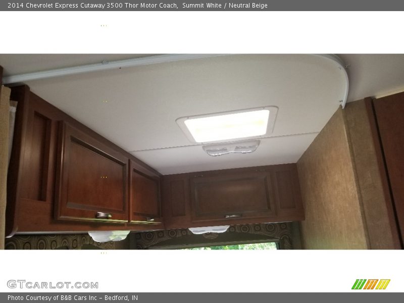 Summit White / Neutral Beige 2014 Chevrolet Express Cutaway 3500 Thor Motor Coach