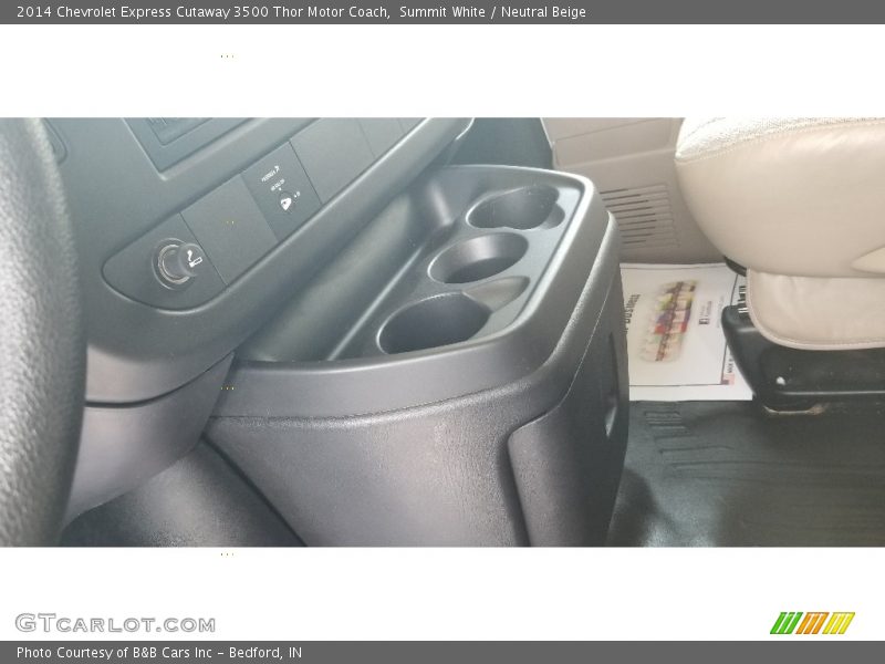 Summit White / Neutral Beige 2014 Chevrolet Express Cutaway 3500 Thor Motor Coach