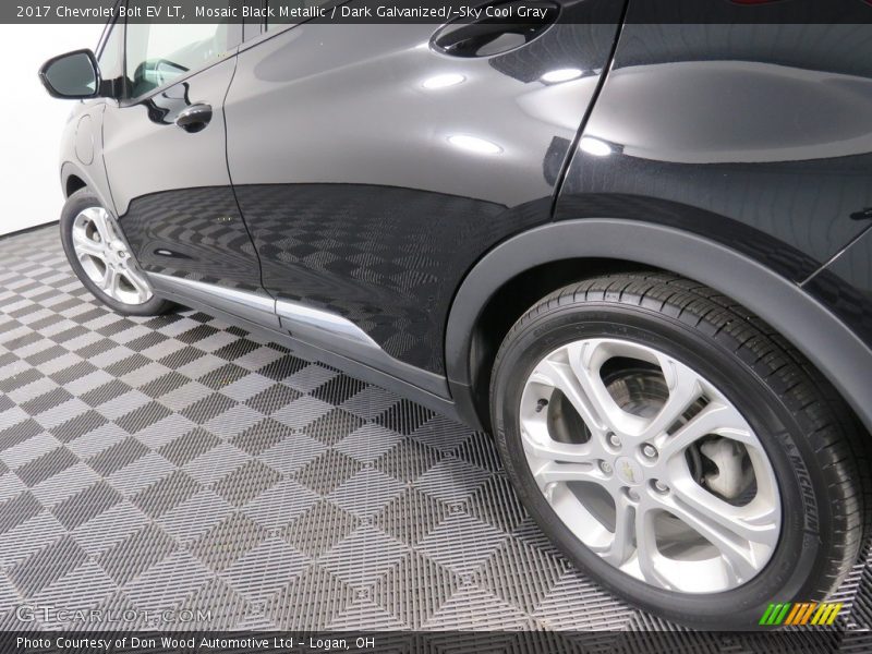 Mosaic Black Metallic / Dark Galvanized/­Sky Cool Gray 2017 Chevrolet Bolt EV LT