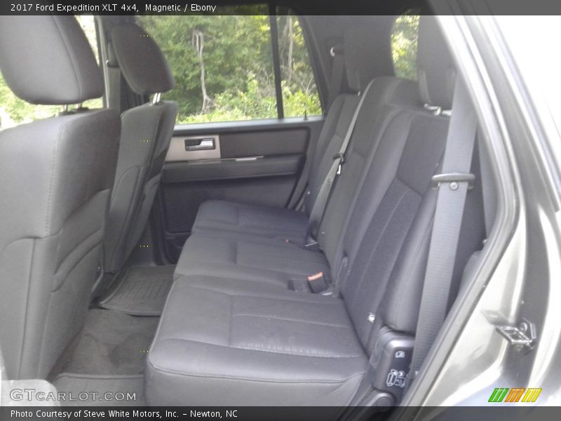 Magnetic / Ebony 2017 Ford Expedition XLT 4x4