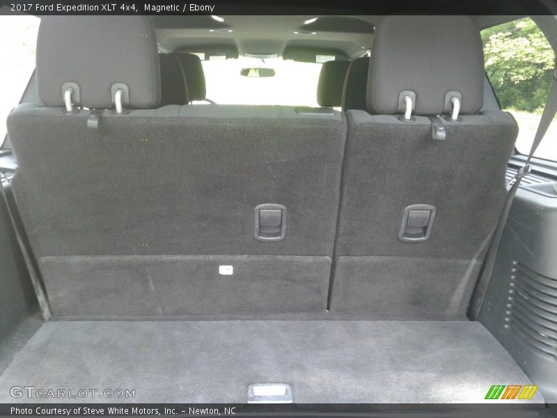 Magnetic / Ebony 2017 Ford Expedition XLT 4x4