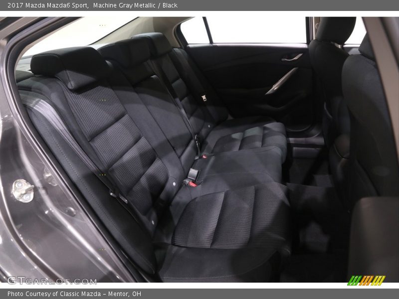 Machine Gray Metallic / Black 2017 Mazda Mazda6 Sport
