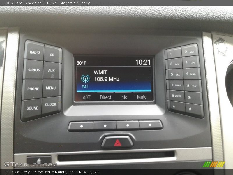 Magnetic / Ebony 2017 Ford Expedition XLT 4x4