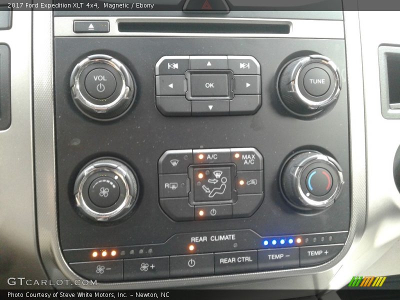 Magnetic / Ebony 2017 Ford Expedition XLT 4x4
