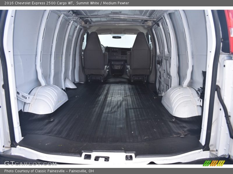  2016 Express 2500 Cargo WT Trunk