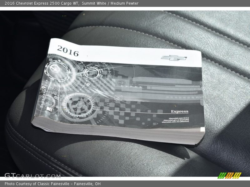 Summit White / Medium Pewter 2016 Chevrolet Express 2500 Cargo WT