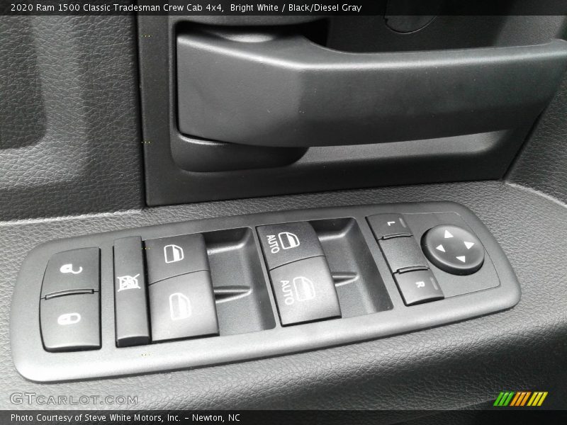 Bright White / Black/Diesel Gray 2020 Ram 1500 Classic Tradesman Crew Cab 4x4