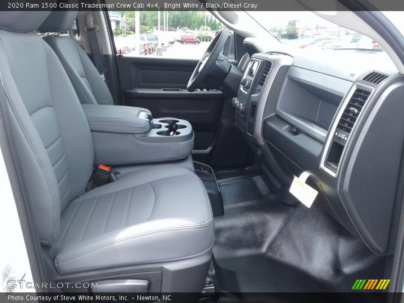Bright White / Black/Diesel Gray 2020 Ram 1500 Classic Tradesman Crew Cab 4x4