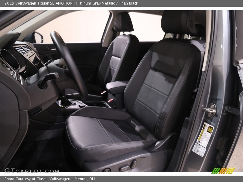 Platinum Gray Metallic / Titan Black 2019 Volkswagen Tiguan SE 4MOTION