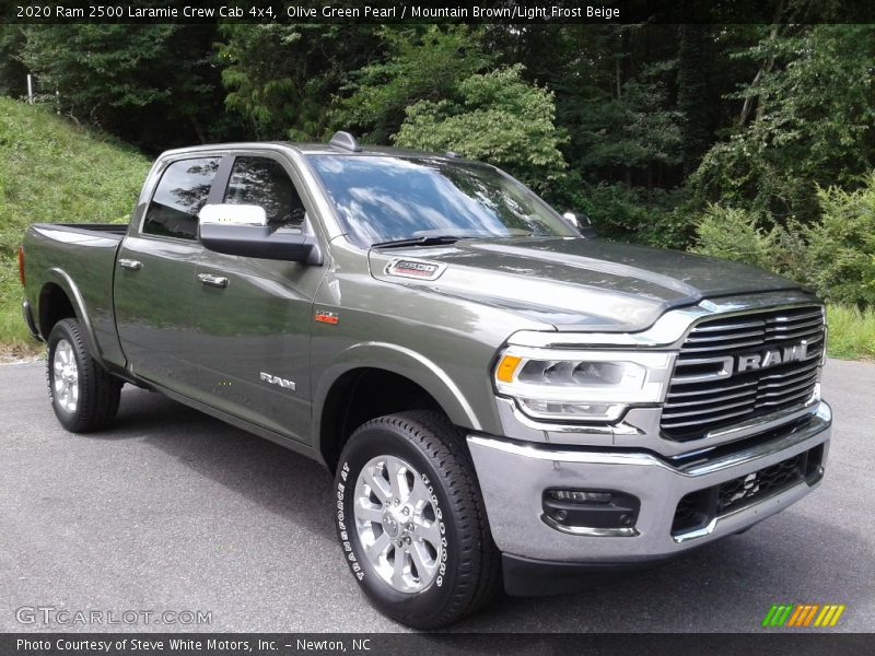 Front 3/4 View of 2020 2500 Laramie Crew Cab 4x4