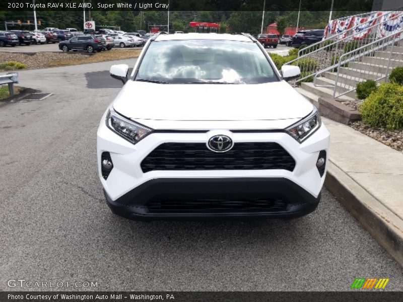 Super White / Light Gray 2020 Toyota RAV4 XLE AWD