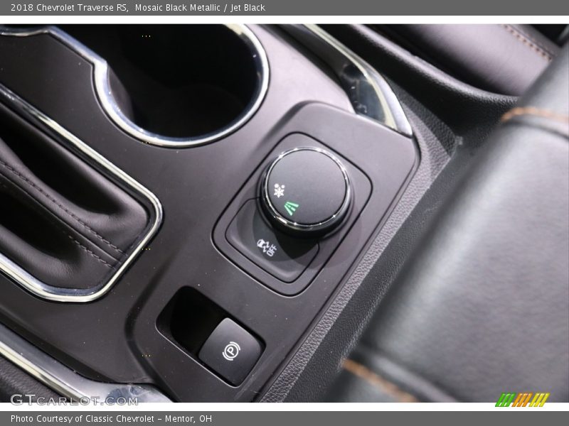 Mosaic Black Metallic / Jet Black 2018 Chevrolet Traverse RS