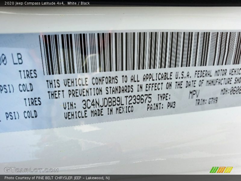 White / Black 2020 Jeep Compass Latitude 4x4