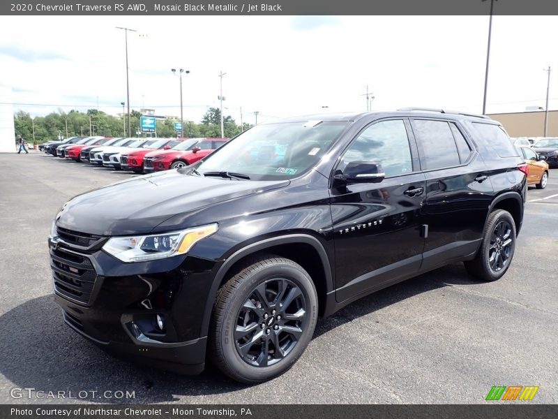 Front 3/4 View of 2020 Traverse RS AWD