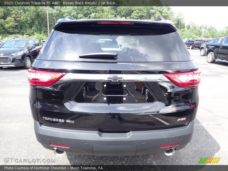 Mosaic Black Metallic / Jet Black 2020 Chevrolet Traverse RS AWD