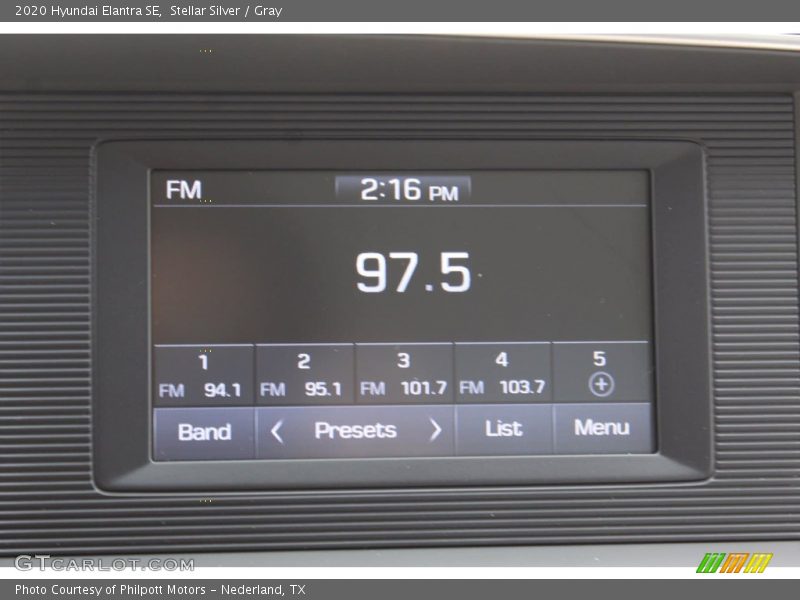 Stellar Silver / Gray 2020 Hyundai Elantra SE