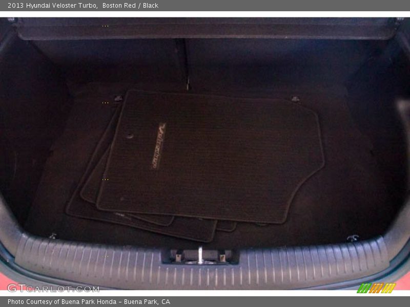 Boston Red / Black 2013 Hyundai Veloster Turbo