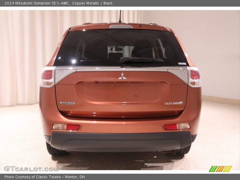 Copper Metallic / Black 2014 Mitsubishi Outlander SE S-AWC