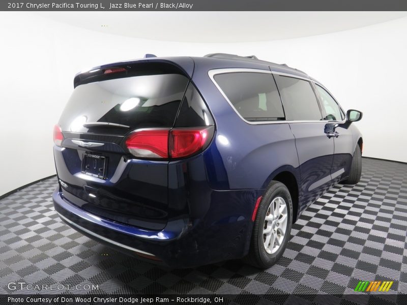 Jazz Blue Pearl / Black/Alloy 2017 Chrysler Pacifica Touring L
