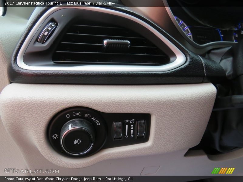 Jazz Blue Pearl / Black/Alloy 2017 Chrysler Pacifica Touring L