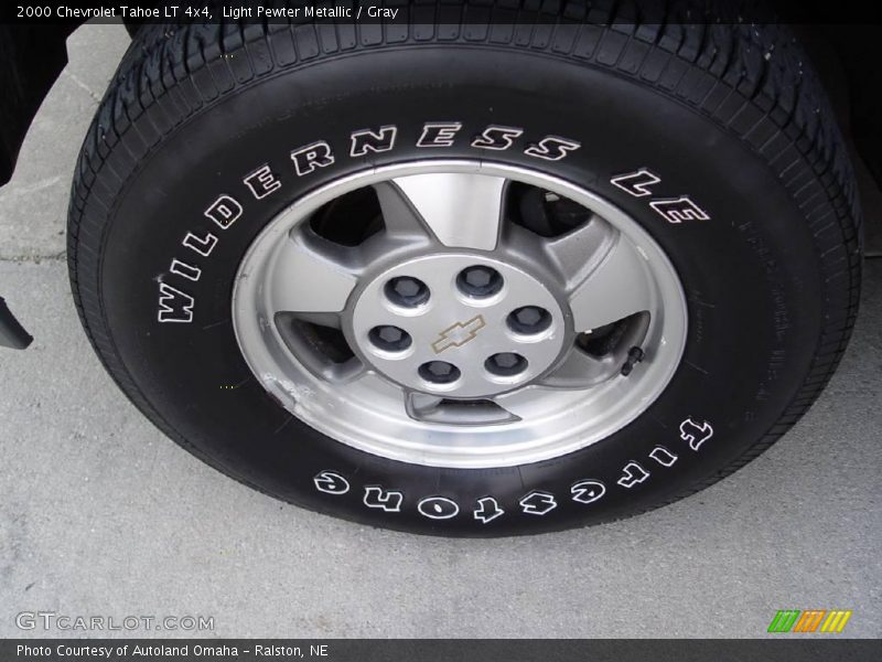 Light Pewter Metallic / Gray 2000 Chevrolet Tahoe LT 4x4