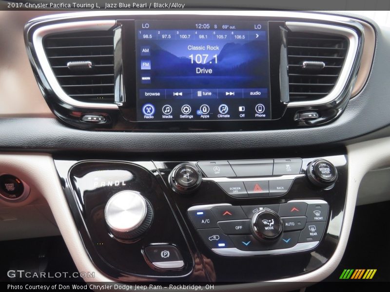 Jazz Blue Pearl / Black/Alloy 2017 Chrysler Pacifica Touring L