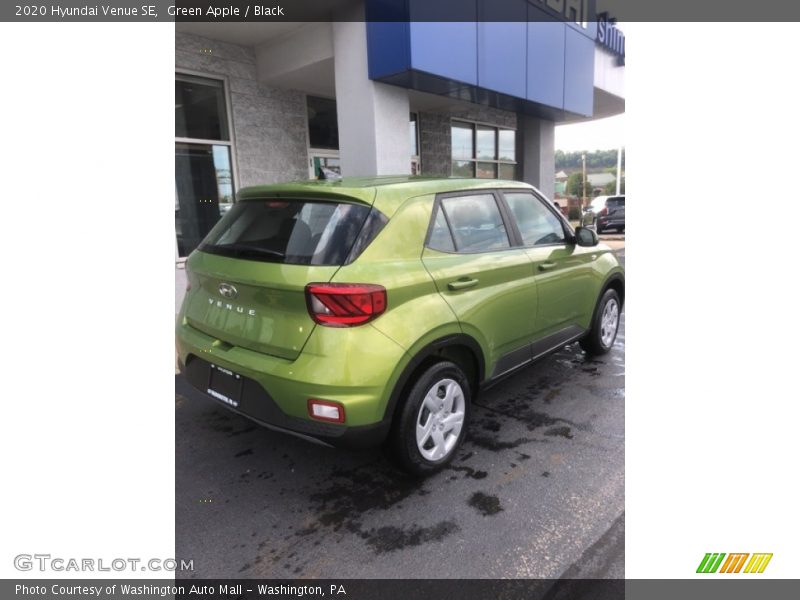 Green Apple / Black 2020 Hyundai Venue SE