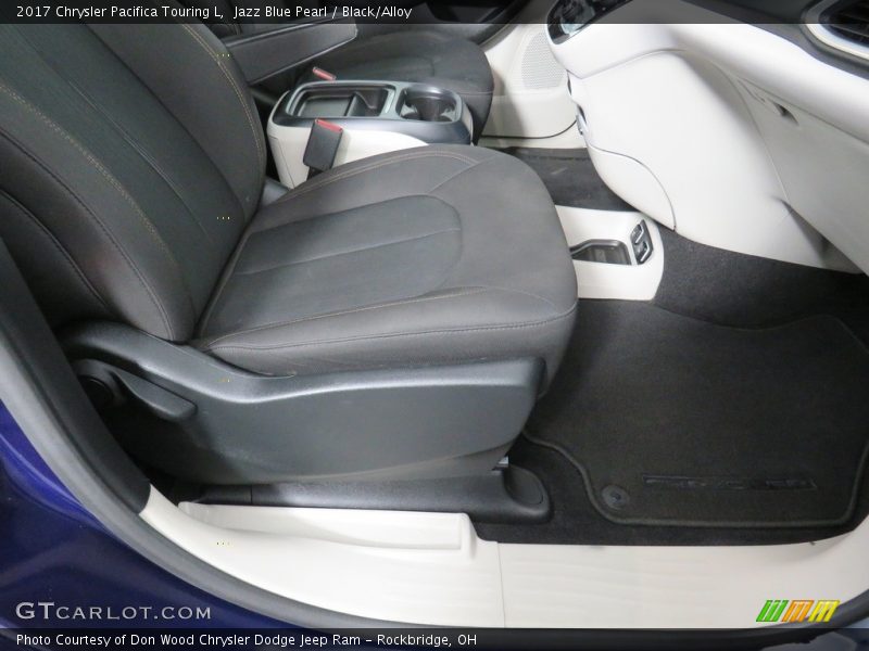 Jazz Blue Pearl / Black/Alloy 2017 Chrysler Pacifica Touring L