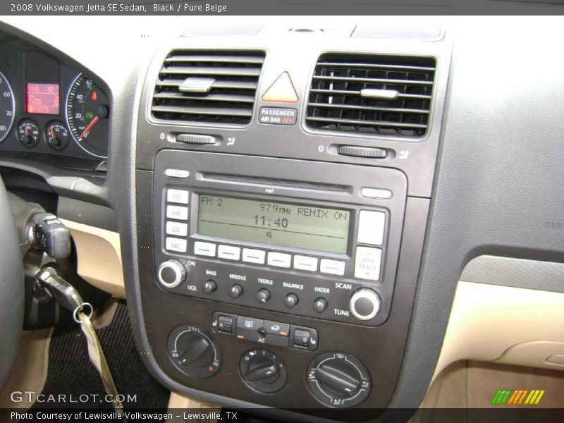 Black / Pure Beige 2008 Volkswagen Jetta SE Sedan