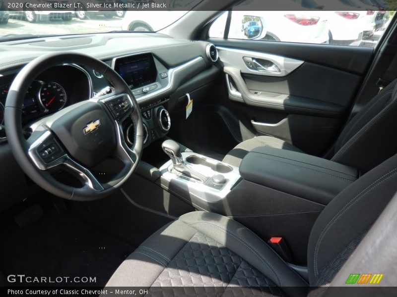 Silver Ice Metallic / Jet Black 2020 Chevrolet Blazer LT