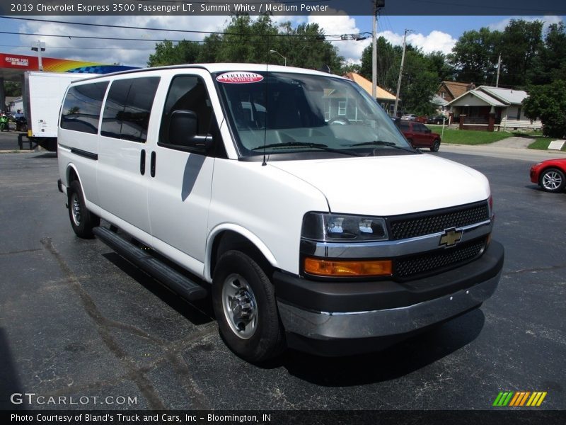 Summit White / Medium Pewter 2019 Chevrolet Express 3500 Passenger LT