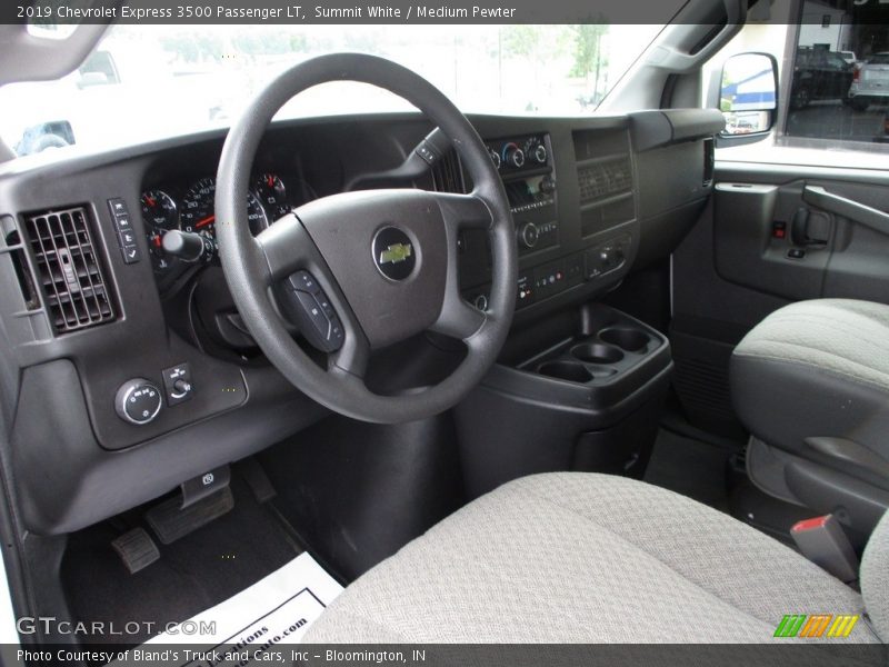 Summit White / Medium Pewter 2019 Chevrolet Express 3500 Passenger LT