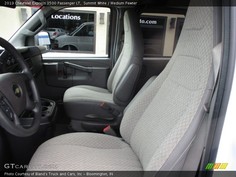 Summit White / Medium Pewter 2019 Chevrolet Express 3500 Passenger LT