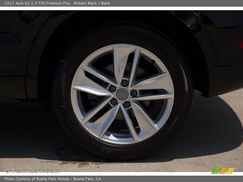 Brilliant Black / Black 2017 Audi Q3 2.0 TFSI Premium Plus