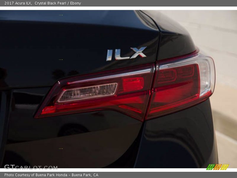 Crystal Black Pearl / Ebony 2017 Acura ILX