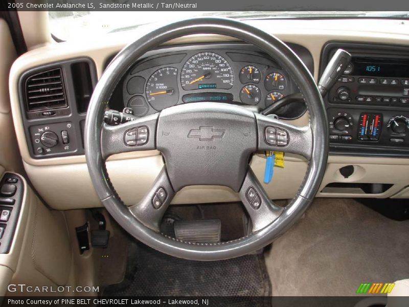 Sandstone Metallic / Tan/Neutral 2005 Chevrolet Avalanche LS