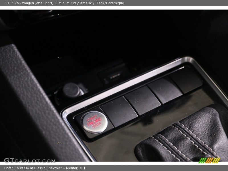 Platinum Gray Metallic / Black/Ceramique 2017 Volkswagen Jetta Sport
