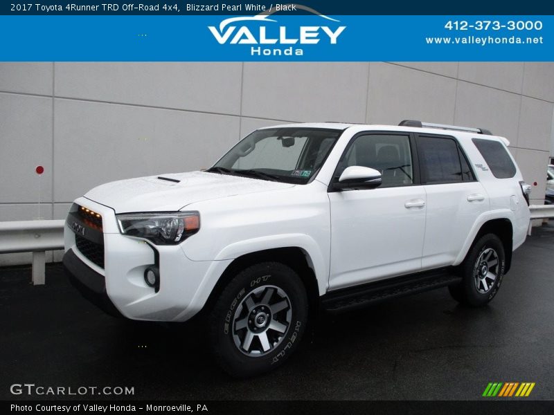 Blizzard Pearl White / Black 2017 Toyota 4Runner TRD Off-Road 4x4