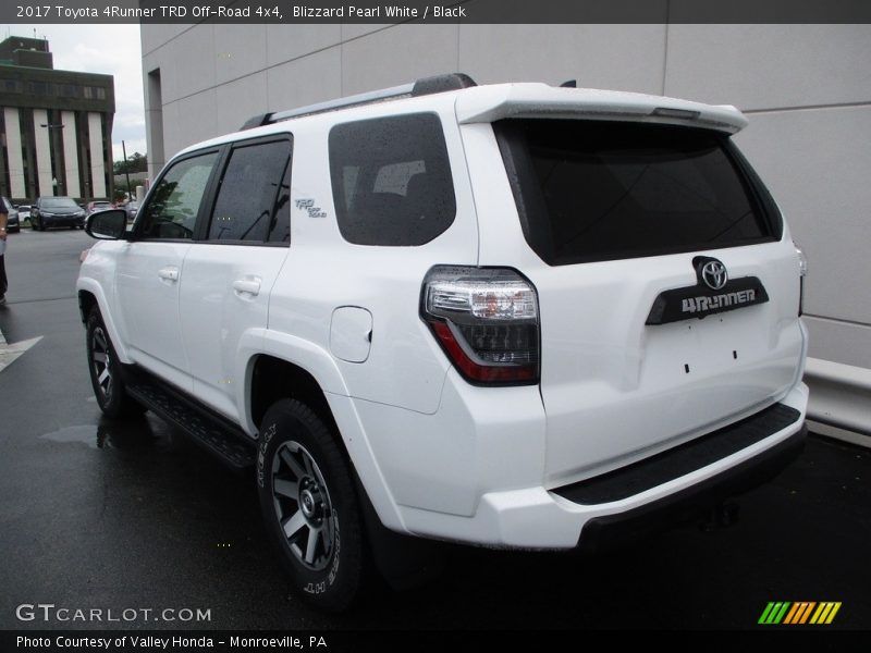 Blizzard Pearl White / Black 2017 Toyota 4Runner TRD Off-Road 4x4