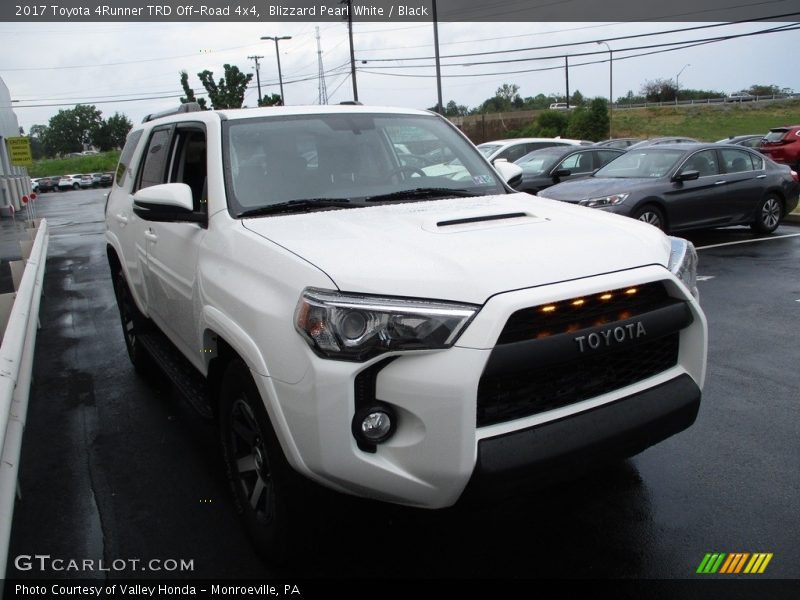 Blizzard Pearl White / Black 2017 Toyota 4Runner TRD Off-Road 4x4
