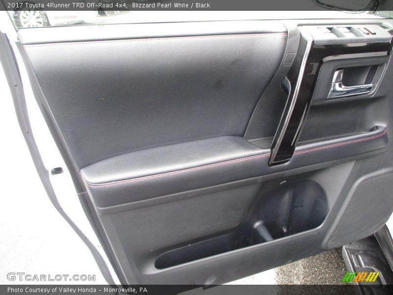 Blizzard Pearl White / Black 2017 Toyota 4Runner TRD Off-Road 4x4