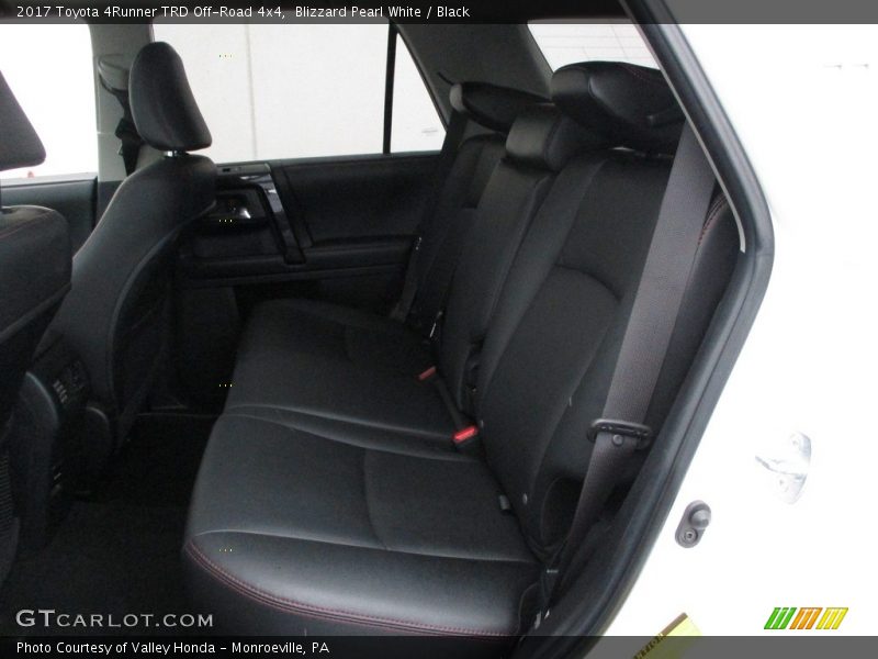 Blizzard Pearl White / Black 2017 Toyota 4Runner TRD Off-Road 4x4