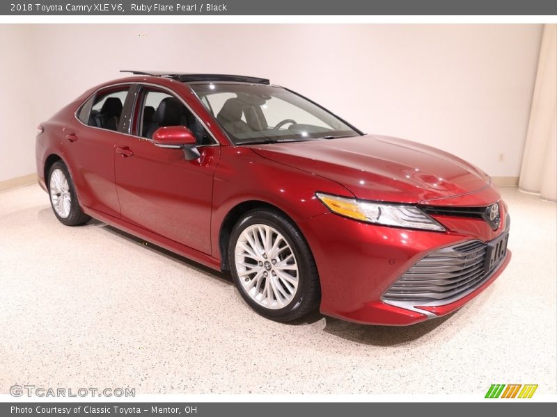 Ruby Flare Pearl / Black 2018 Toyota Camry XLE V6