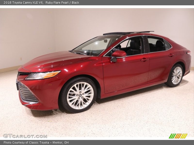 Ruby Flare Pearl / Black 2018 Toyota Camry XLE V6