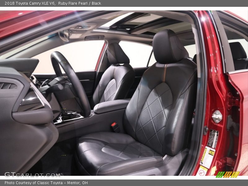 Ruby Flare Pearl / Black 2018 Toyota Camry XLE V6