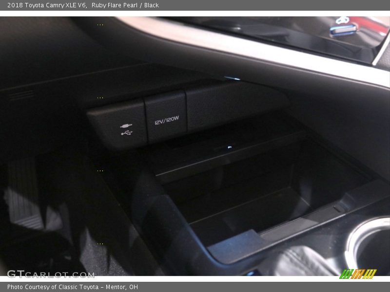Ruby Flare Pearl / Black 2018 Toyota Camry XLE V6
